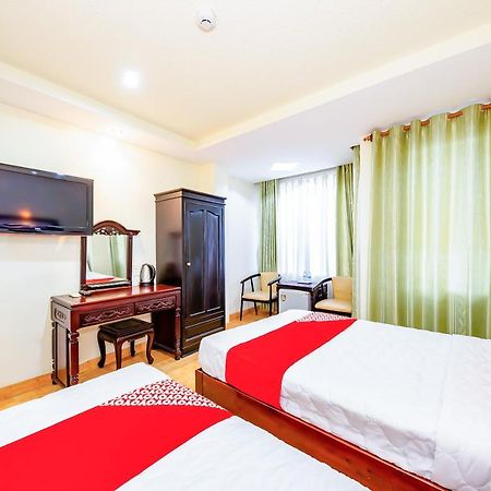 Oyo 243 Eden Hotel Нячанг Экстерьер фото