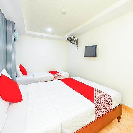 Oyo 243 Eden Hotel Нячанг Экстерьер фото