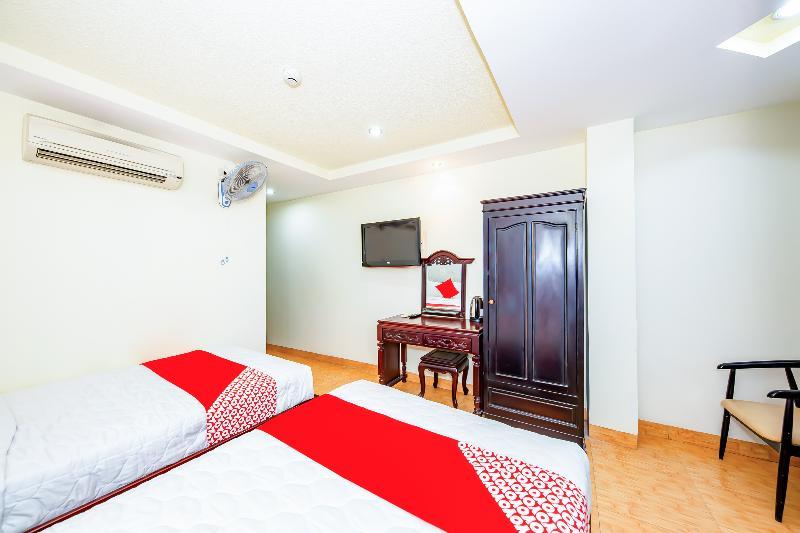 Oyo 243 Eden Hotel Нячанг Экстерьер фото