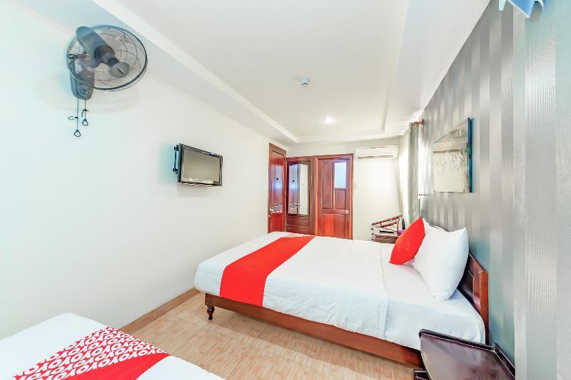 Oyo 243 Eden Hotel Нячанг Экстерьер фото